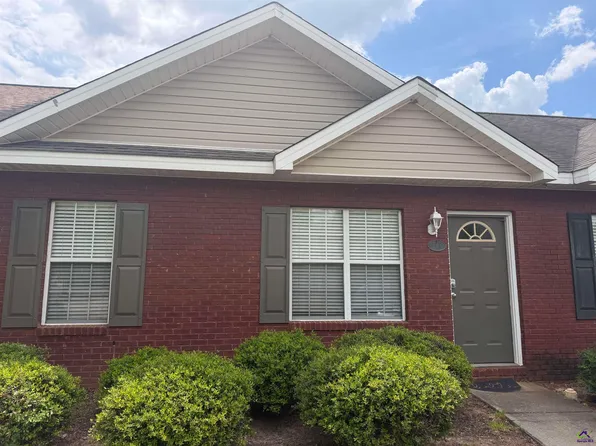 224 Katelyn Cir, Warner Robins, GA 31088