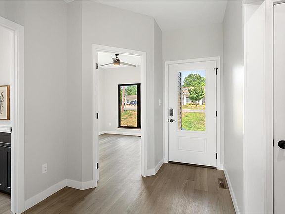 5th image of 115 Park Dr