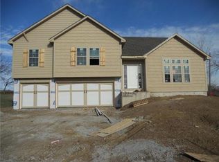 400 Duncan Dr, Liberty, MO 64068