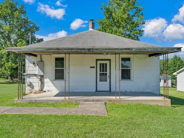 112 1st Ave, Cloverdale, VA 24077