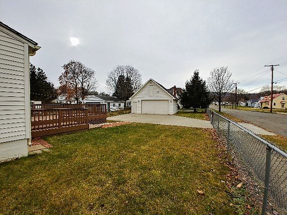 2nd image of 1159 College Ave