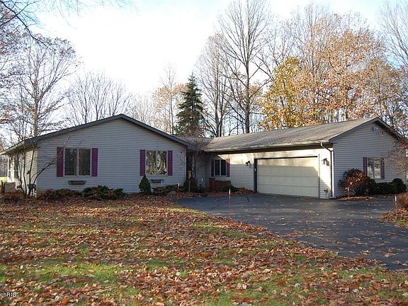 2nd image of 10021 Sunset Dr