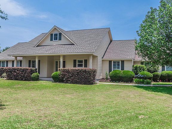 3rd image of 319 Brazos Oaks Ct