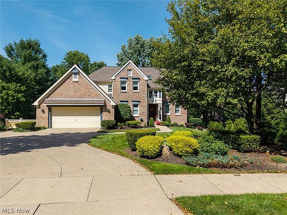 2nd image of 614 Red Rock Dr