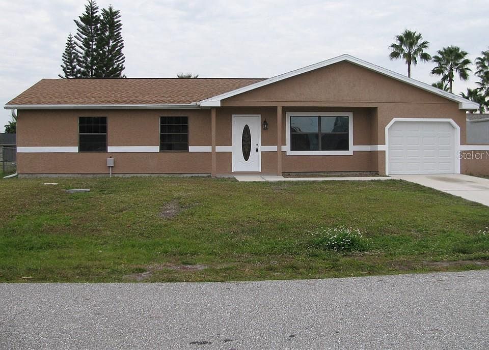 1st image of 5033 Chaves Cir
