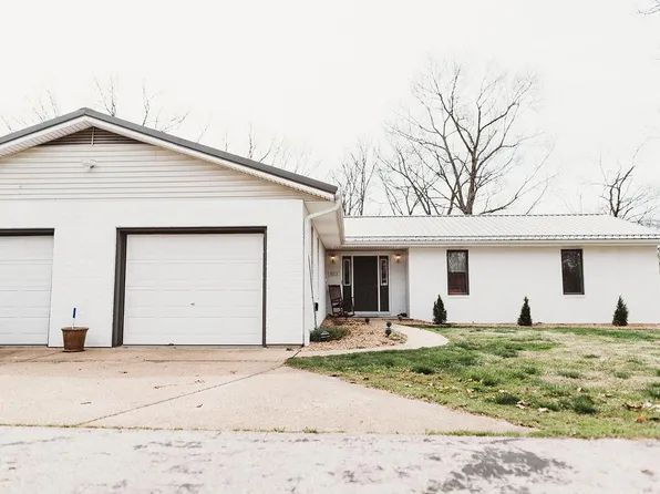 3013 Oak Haven Ln, Bourbon, MO 65441