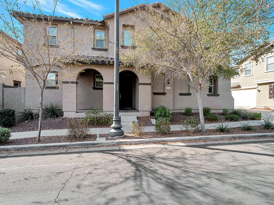 1st image of 1006 S Olympic Dr