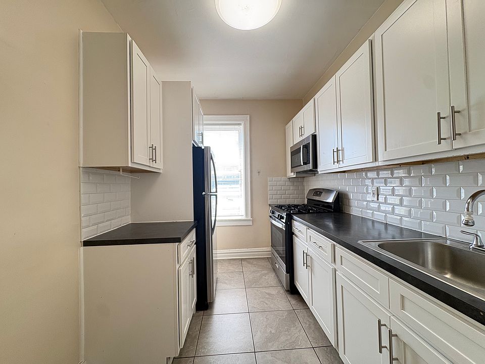 1st image of 113 Fairview Ave #39