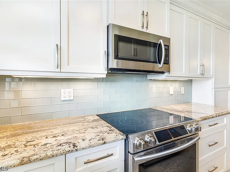 25720 Hickory Blvd #720 — Photo 11