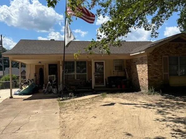 8341 Whitehead Dr, Southaven, MS 38671
