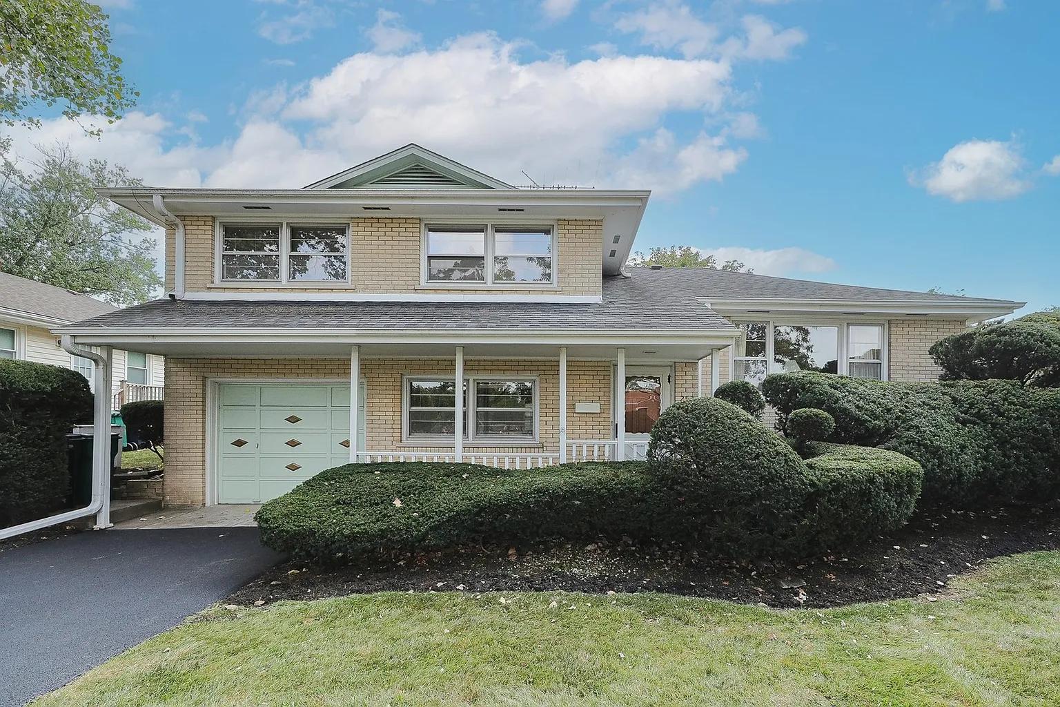 253 New St photo 1