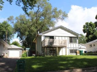 657 Hugo St NE, Fridley, MN 55432