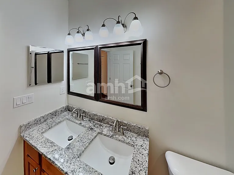 768 W Devonhurst Ln — Photo 20