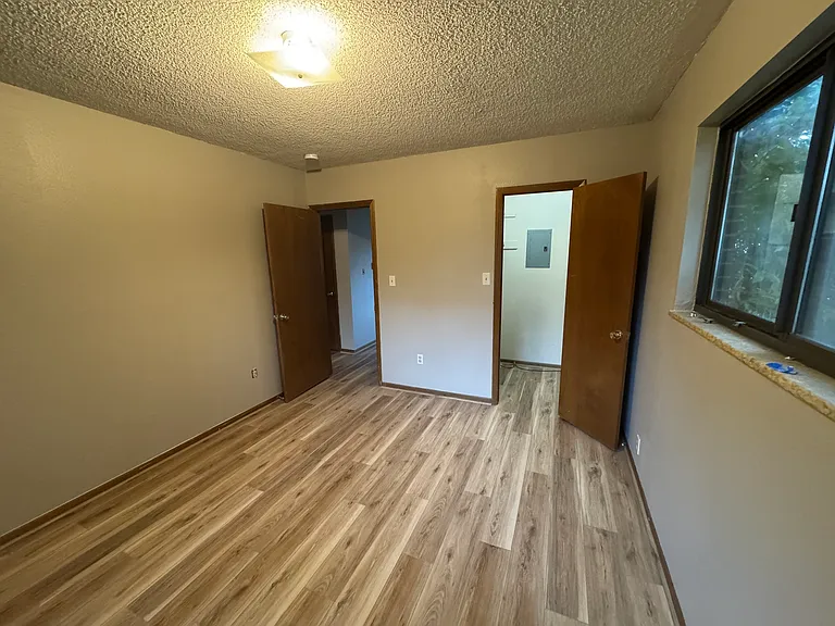 2306 10th St SW #3 — Photo 5