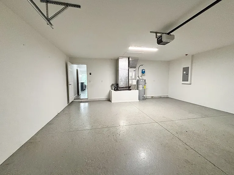 9892 SW 189th Cir — Photo 30