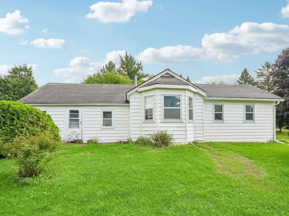 N1510 Six Corners ROAD, Walworth, WI 53184