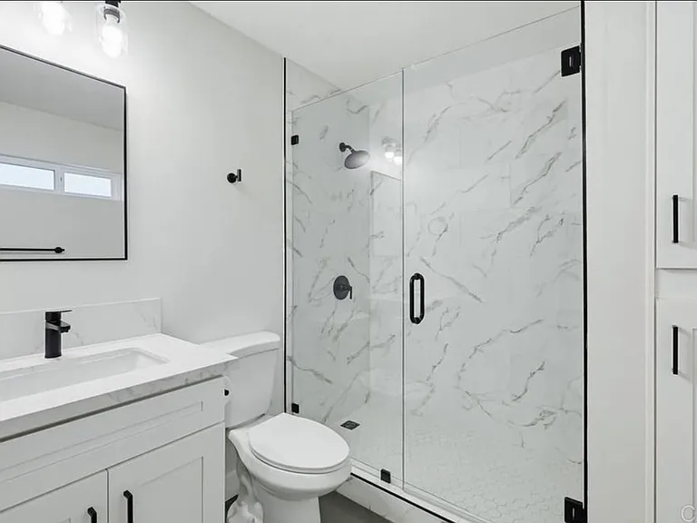 1451 Louden Ln #2 — Photo 5