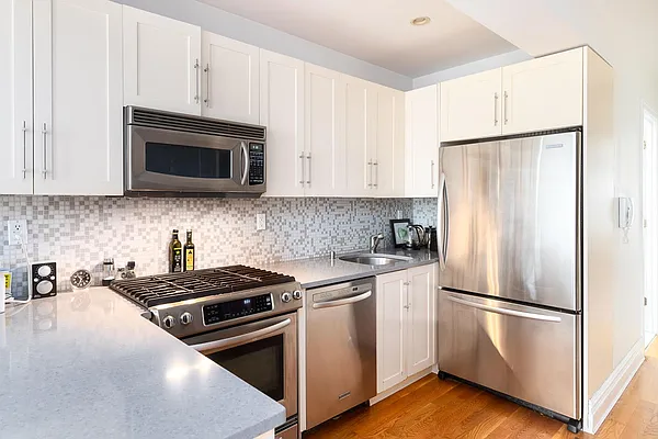 Rented by Compass | media 16