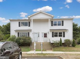 11 Miriam Ct, Dayton, NJ 08810