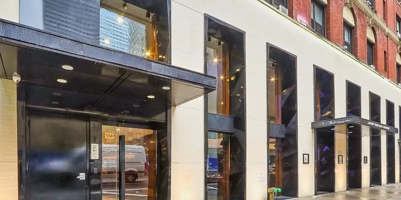 Rented by REZI | media 153