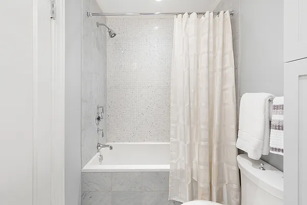 Sold by Compass | media 6