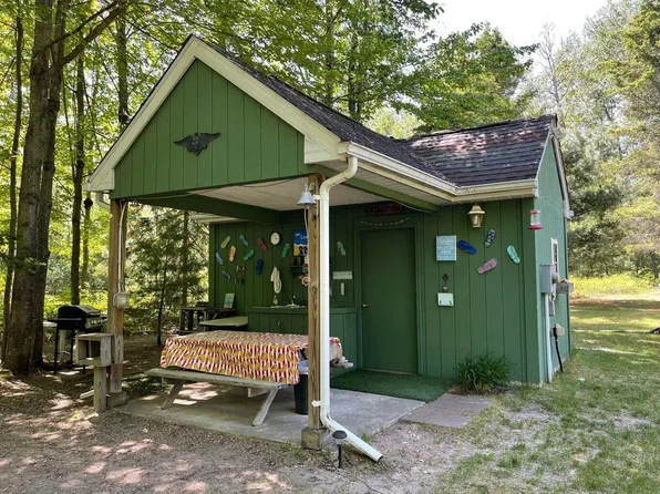 280 Beaver Shores Dr, Lachine, MI 49753