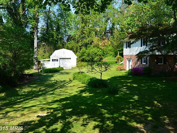 Exterior Side Yard