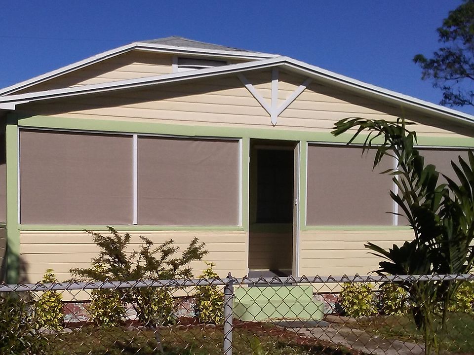 1st image of 518 20th Ave N