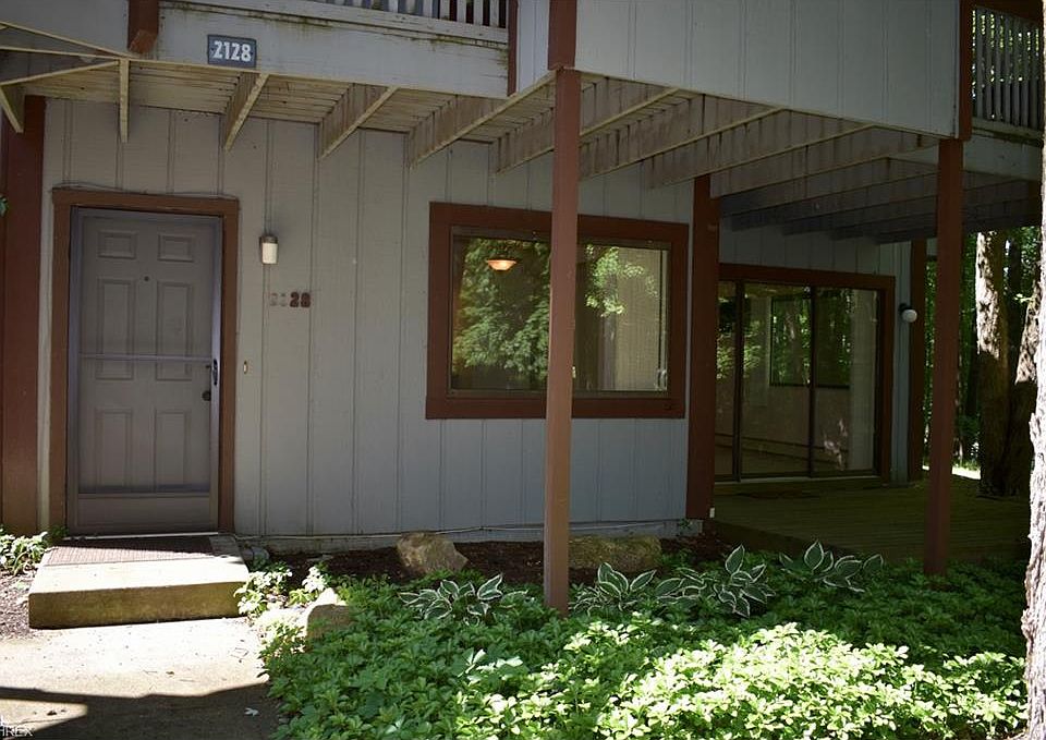1st image of 2128 Pinebrook Trl