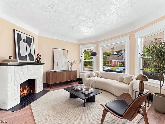 5th image of 675 E 115th St