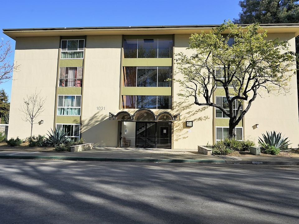 1st image of 1031 Crestview Dr APT 311