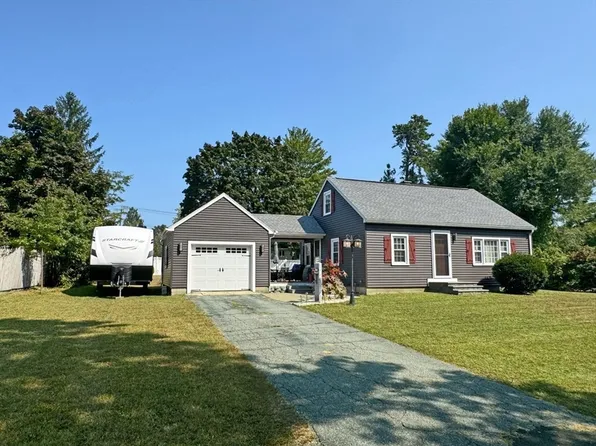 39 Oakman St, Montague, MA 01351