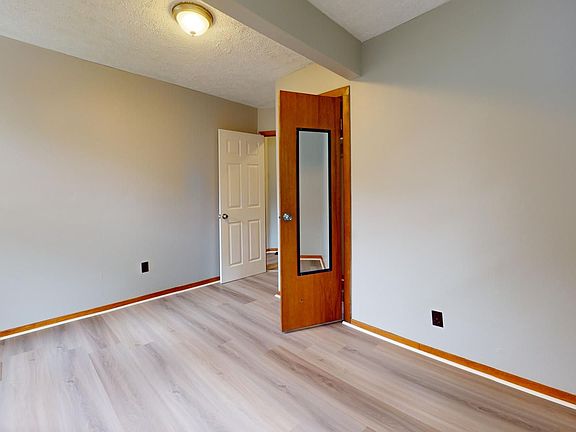 4th image of 3518-3520 W 54th St