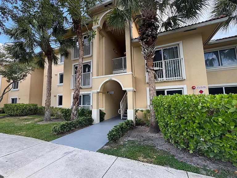 9905 Westwood Dr #16-3 — Photo 14