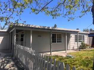 1063 Santa Barbara Dr, Santa Rosa, CA 95404