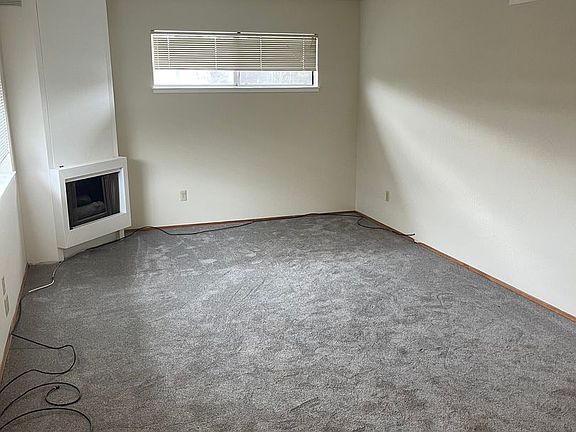 3rd image of 3181 Neal Ave #3
