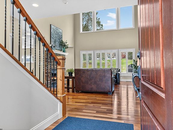 4th image of 4881 Woods Edge Ln
