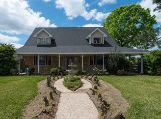 847 Cherokee Ave, Port Neches, TX 77651