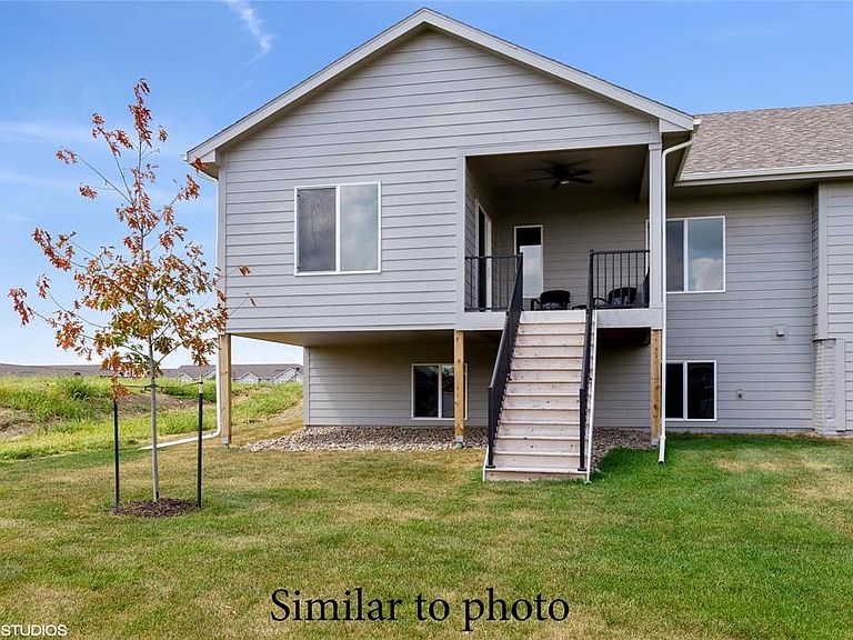 Listing photo 3