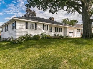 1483 14th St, Marion, IA 52302