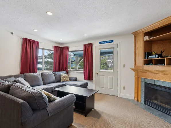 10 Brookside Drive #1B408, Newry, ME 04261