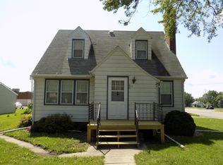 411 Bush St, Lakefield, MN 56150