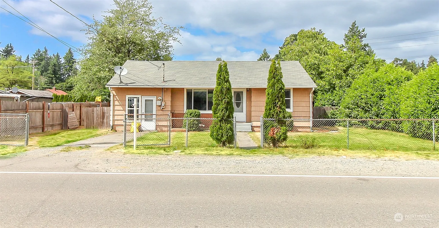 709 108th Street S photo 1