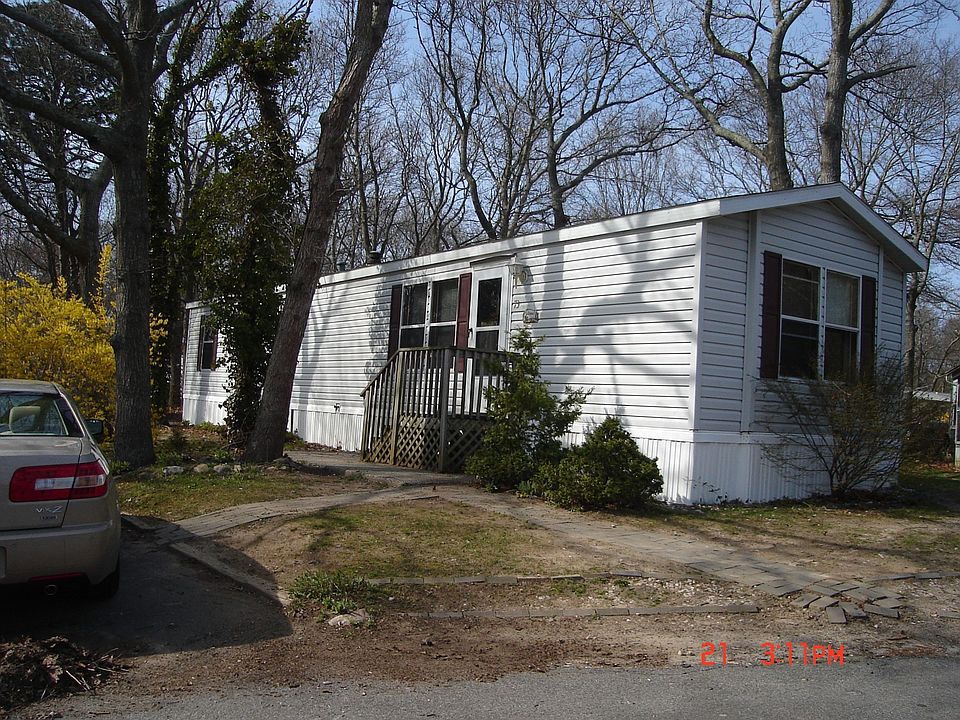 1st image of 229 W Montauk Hwy Trailer 71
