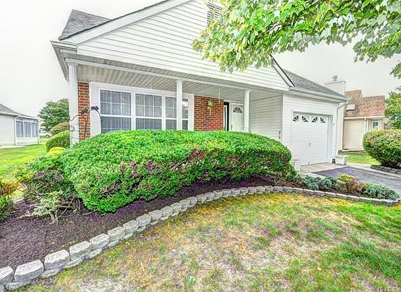 2nd image of 144 Chesterfield Ln