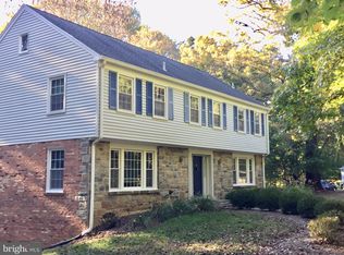 8729 Belmart Rd, Potomac, MD 20854