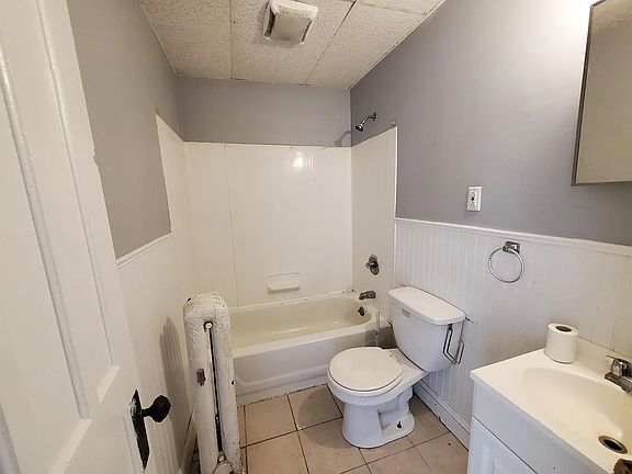 4th image of 1037 University Pl Floor 2