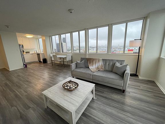 3rd image of 1432 Ocean Ave #1