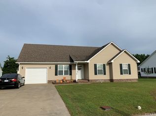 809 Compass Dr, Elizabeth City, NC 27909