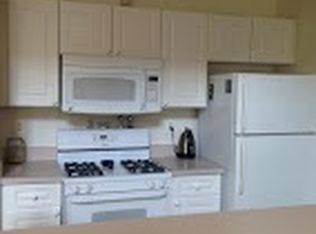 1734 Seagull Ct APT 402, Reston, VA 20194